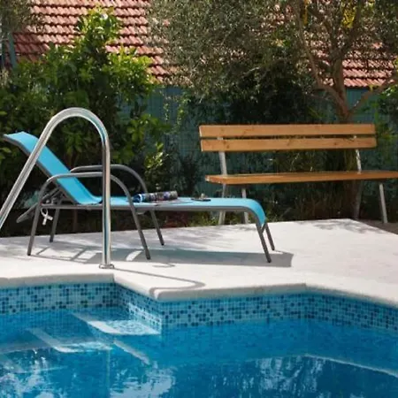 Relax - Two Bedroom Apartment Brela