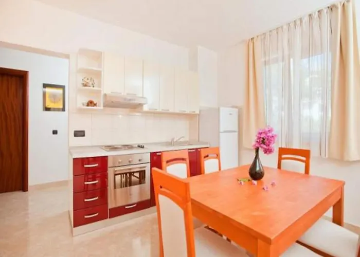 Relax - Two Bedroom * Brela